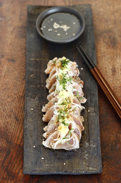 sashimi de bonite en tataki